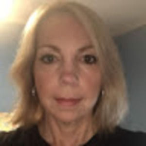 Meet your Posher, Cynthia